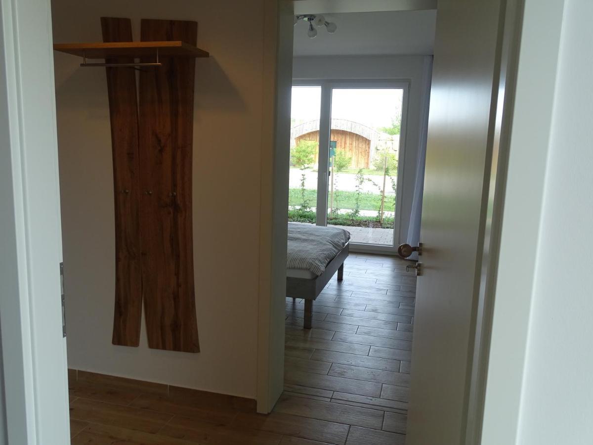 Feriendomizil Am Stoermthaler See, Lagovida, Leipziger Neuseenland, Grosspoesna, Privatstrand מראה חיצוני תמונה